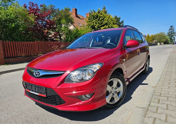 Hyundai I30 cena 19400 przebieg: 199000, rok produkcji 2011 z Puck małe 562